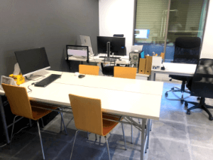 正本設備の事務所の内観